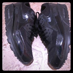 Size 9 Nike air max